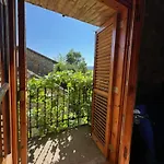 Bodegas De Claveria El Humo de Muro
