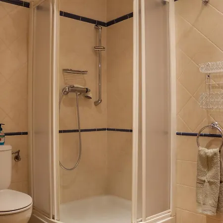 Bodegas De Claveria El Humo de Muro