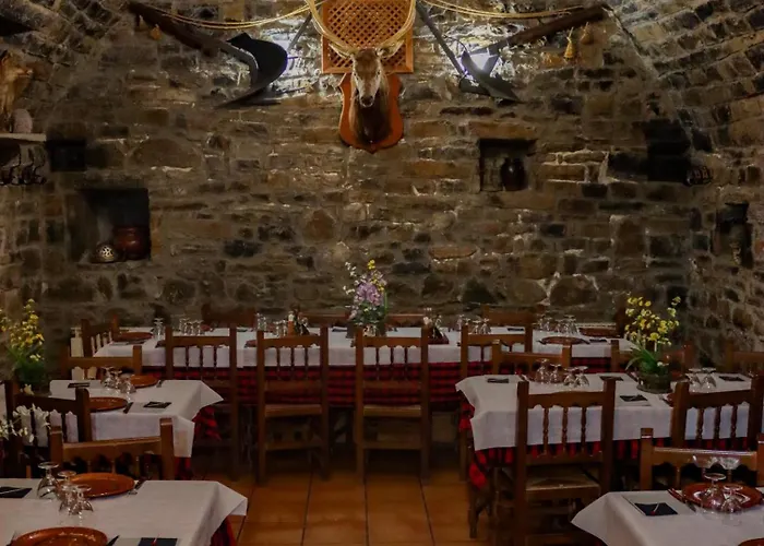 Bodegas De Claveria Casa rural *