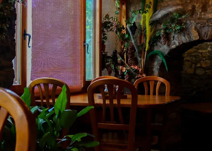 Bodegas De Claveria Casa rural El Humo de Muro