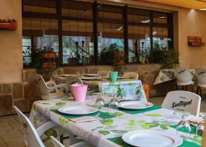 Bodegas De Claveria Casa rural *