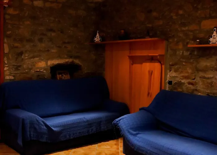 Bodegas De Claveria Casa rural *