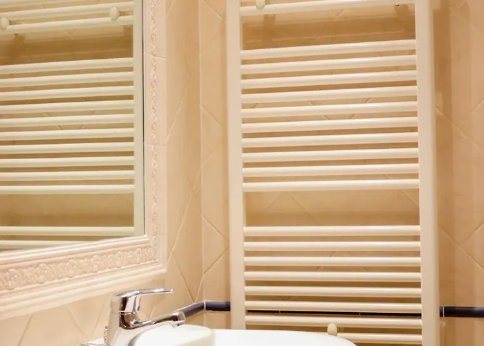 Bodegas De Claveria Casa rural El Humo de Muro